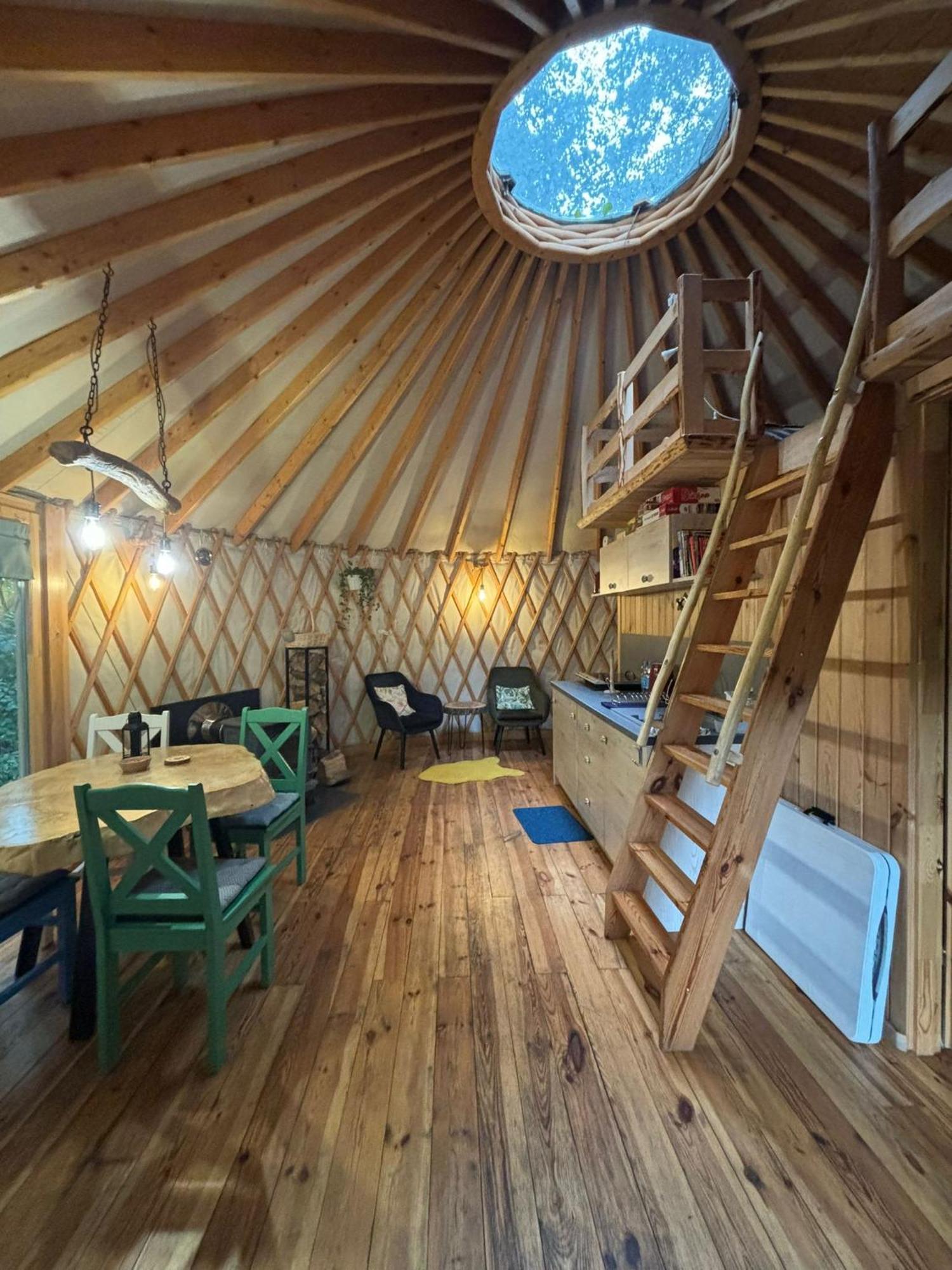 Forglamp Hotell Bydgoszcz Eksteriør bilde